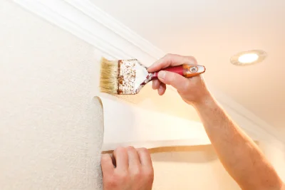 Pose de papier peint à Saint-Pern — revêtements muraux et toiles de verre